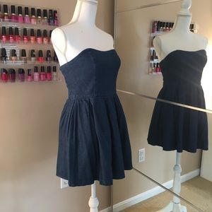 Forever 21 women’s jeans dress sizes M